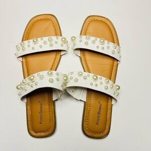 Pierre dumas white pearl sandals Sz 7.5